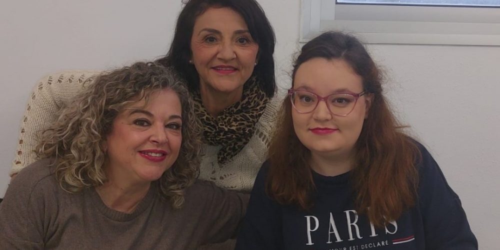 BELLEZA Y AUTOESTIMA EN “SEMBRANDO OPORTUNIDADES”